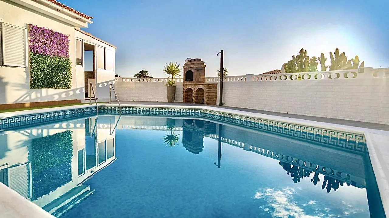 Lovely 4-Bed Villa With Ocean Views In Sueno Azul Callao Salvaje 0*,